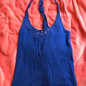 Hollister Tank size L